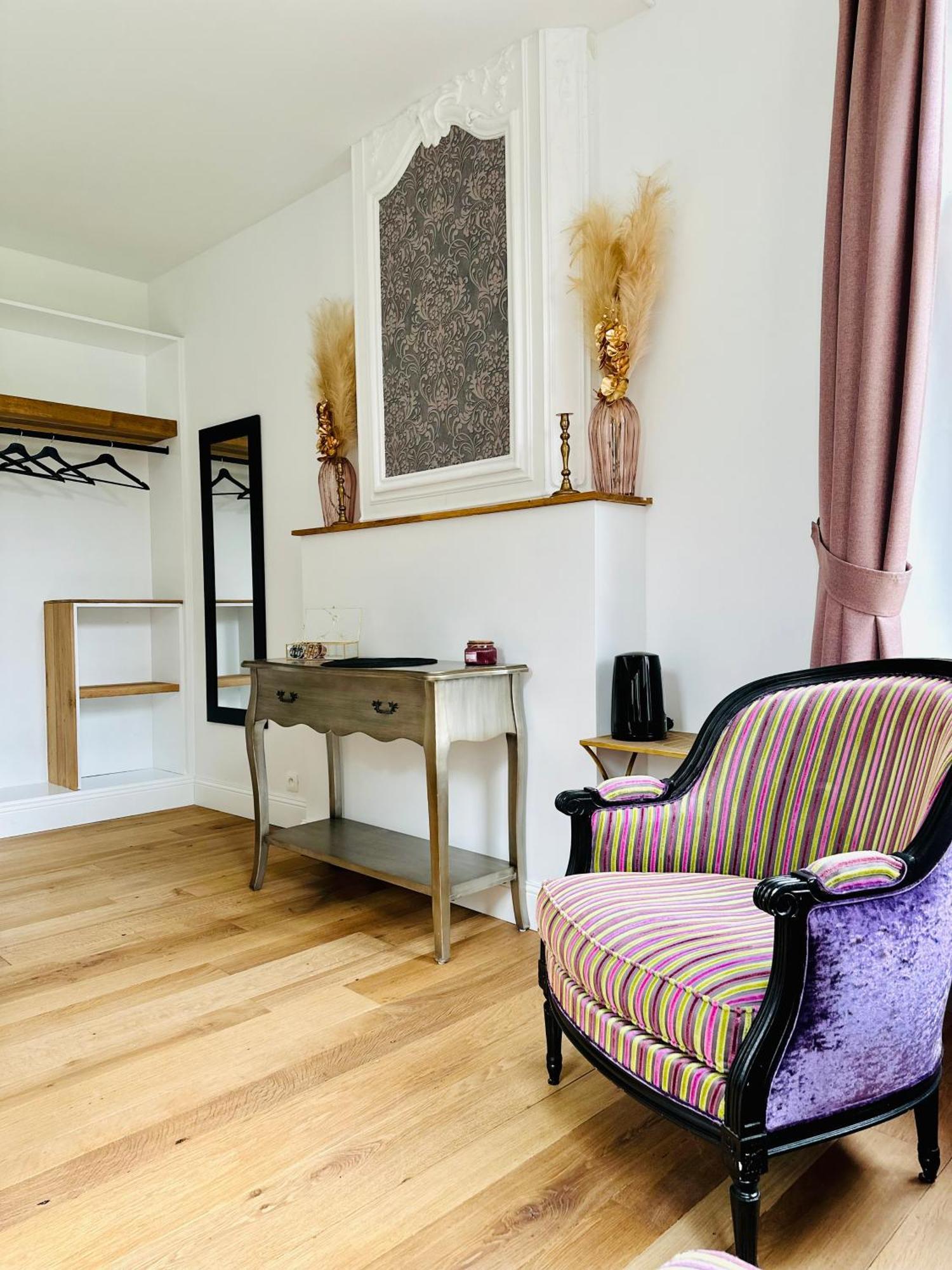 Suite Luxueuse Au Chateau De Saint Vitu 104 Tinlot Luaran gambar