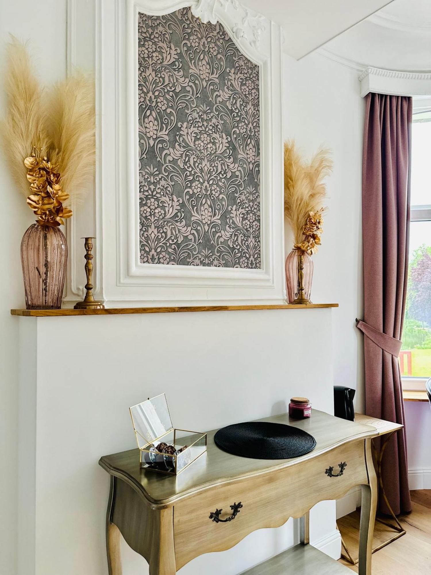 Suite Luxueuse Au Chateau De Saint Vitu 104 Tinlot Luaran gambar